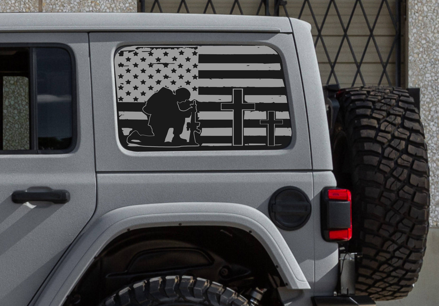 SET OF AMERICAN FLAG KNEELING SOLDIER VINYL DECALS FOR JEEP WRANGLER JL 4-DOOR REAR SIDE WINDOWS